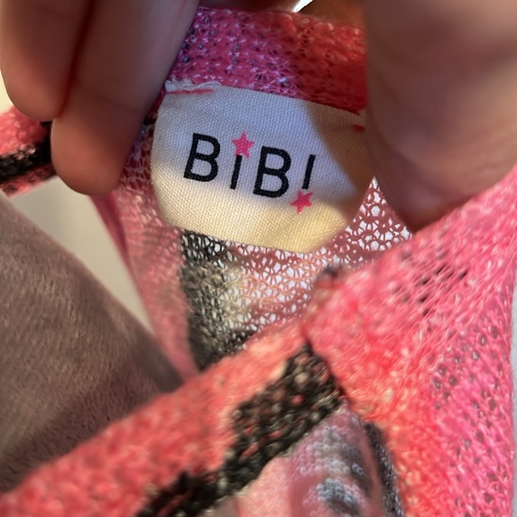 BIBI light weight halter neck - Picture 4 of 5